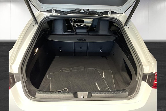 Mercedes-Benz CLA200 22 of 24