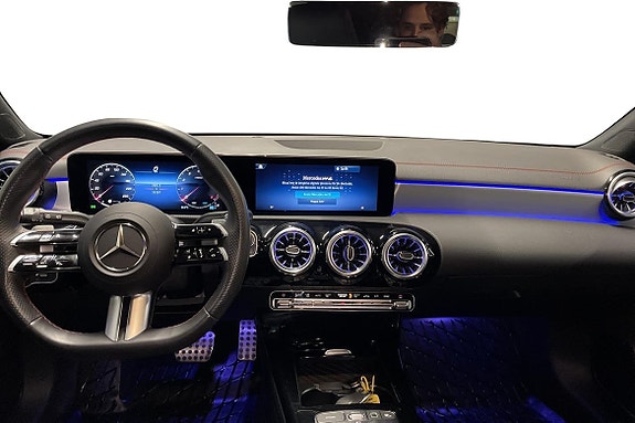 Mercedes-Benz CLA200 8 of 24