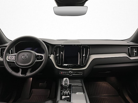 Volvo XC60 13 of 30