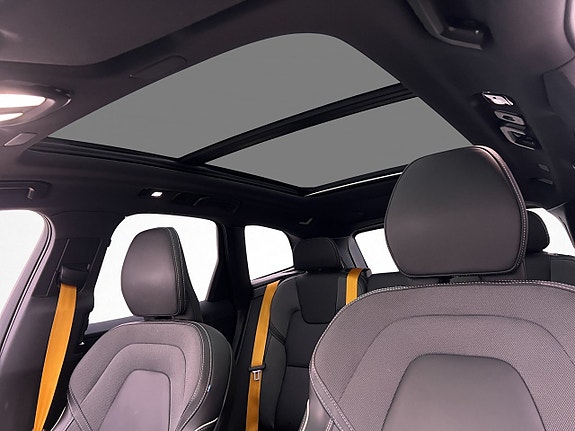 Volvo XC60 23 of 30