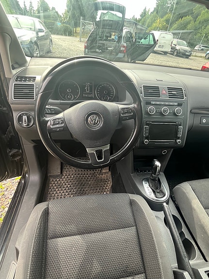 Volkswagen Touran 9 of 10