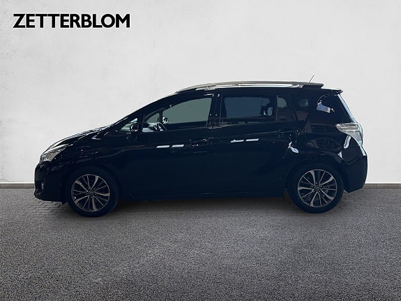 Toyota Verso 2 of 16