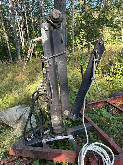 Vedkärra med kran 2 of 3