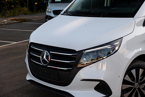 Mercedes-Benz Vito 119 3 of 5