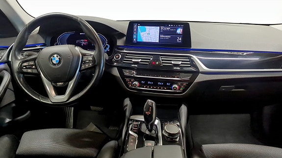 BMW 530e 4 of 12