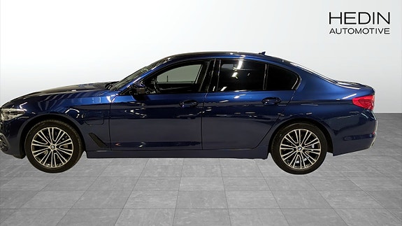 BMW 530e 6 of 12