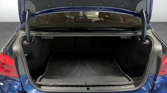 BMW 530e 10 of 12