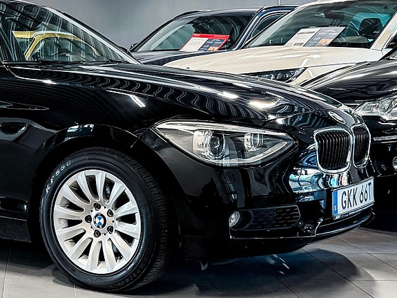 BMW 120d 3 of 17