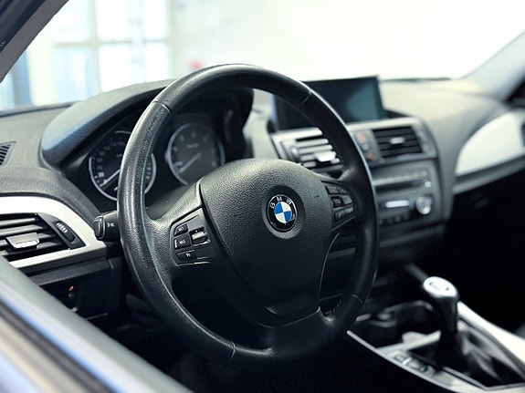 BMW 120d 10 of 17