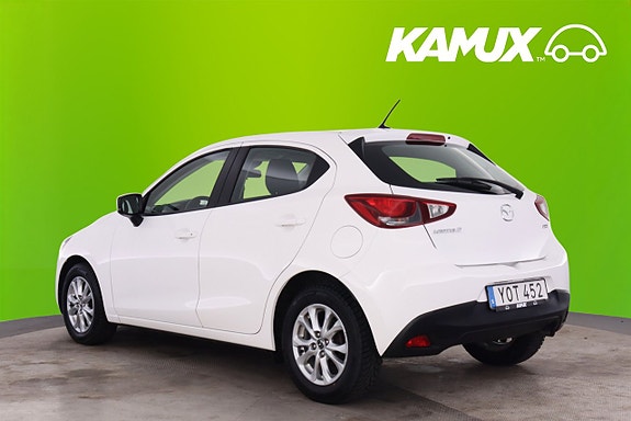 Mazda 2 5 of 17