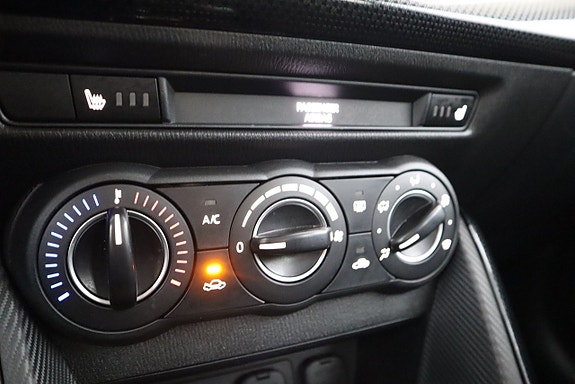 Mazda 2 16 of 17