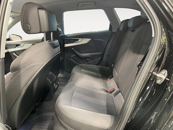 Audi A4 14 of 26