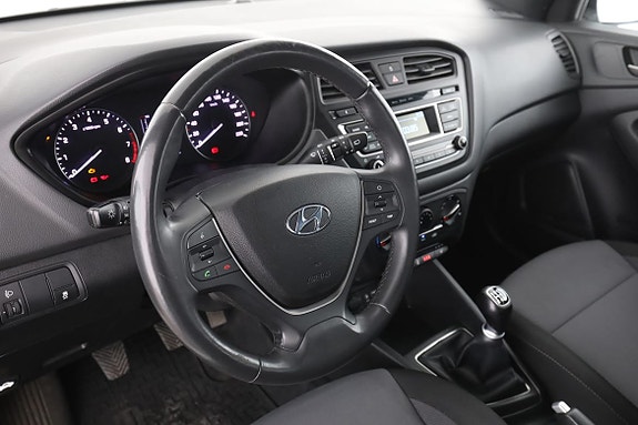 Hyundai i20 12 of 27