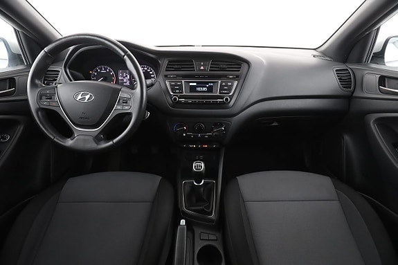 Hyundai i20 13 of 27