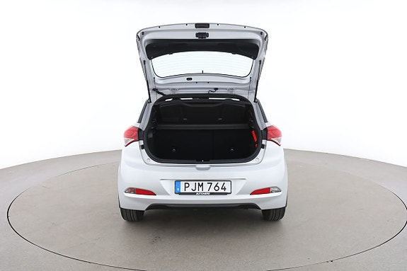 Hyundai i20 17 of 27