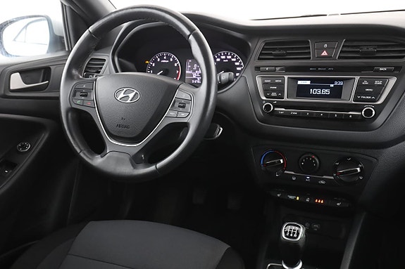 Hyundai i20 14 of 27
