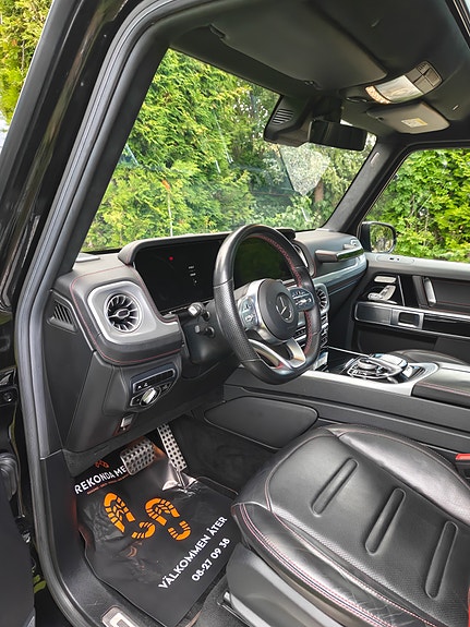 Mercedes-Benz G500 4 of 4