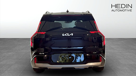 Kia EV9 7 of 26