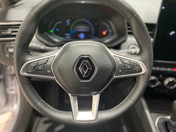 Renault Clio 19 of 19