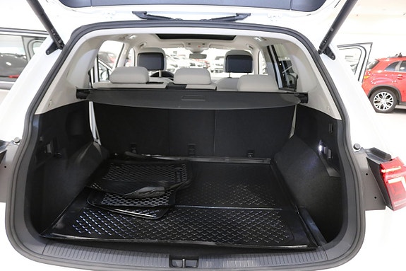 Volkswagen Tiguan Allspace 20 of 30