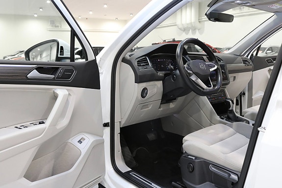 Volkswagen Tiguan Allspace 11 of 30