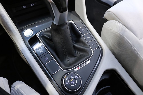 Volkswagen Tiguan Allspace 24 of 30