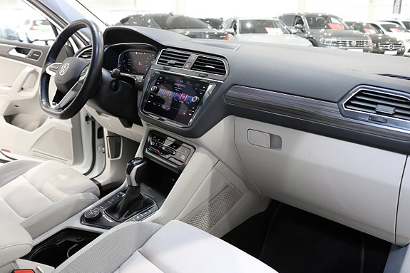 Volkswagen Tiguan Allspace 12 of 30