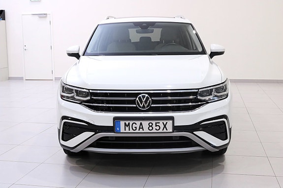 Volkswagen Tiguan Allspace 7 of 30