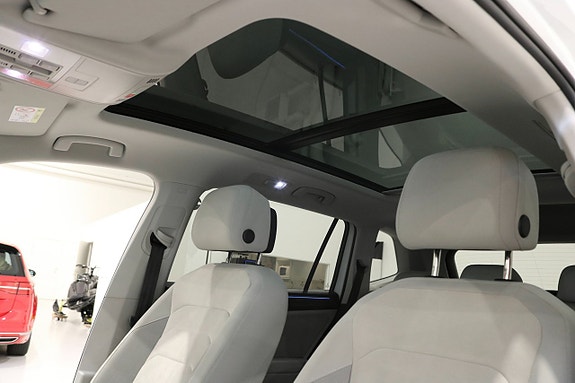 Volkswagen Tiguan Allspace 16 of 30