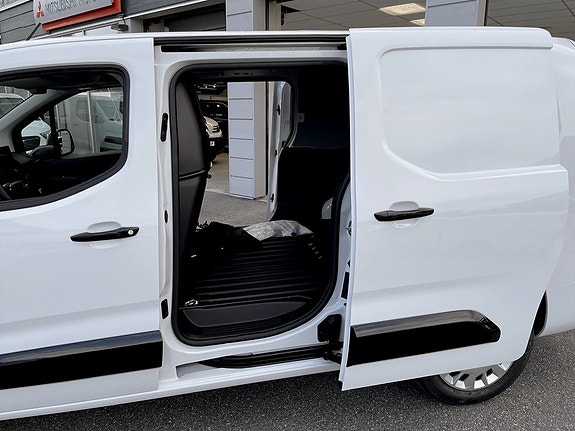 Opel Combo 19 of 21
