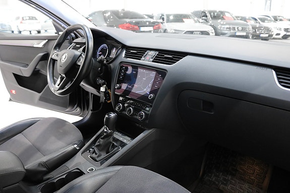 Skoda Octavia 11 of 26