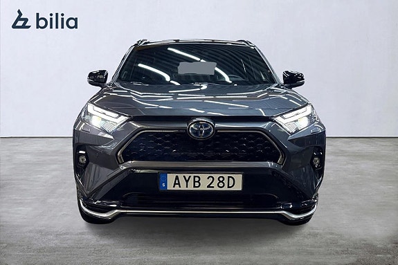 Toyota RAV4 Plug-in Hybrid 6 of 21
