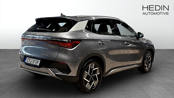 BYD Atto 3 2 of 9