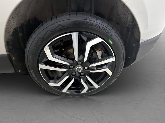 Volvo V40 Cross Country 30 of 30
