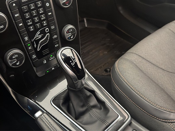 Volvo V40 Cross Country 24 of 30