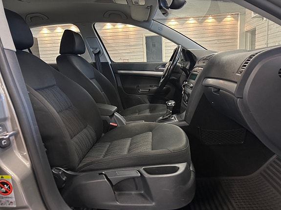 Skoda Octavia 9 of 14