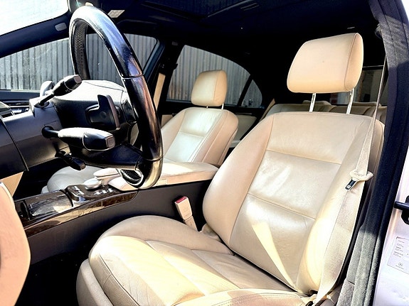 Mercedes-Benz S350 9 of 15