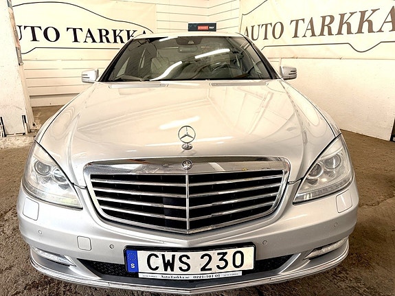Mercedes-Benz S350 7 of 15