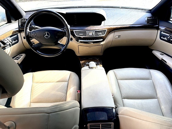 Mercedes-Benz S350 8 of 15