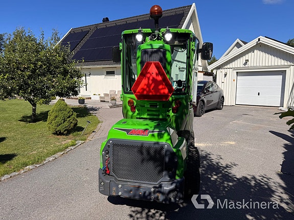 Kompaktlastare Avant M640i 7 of 27