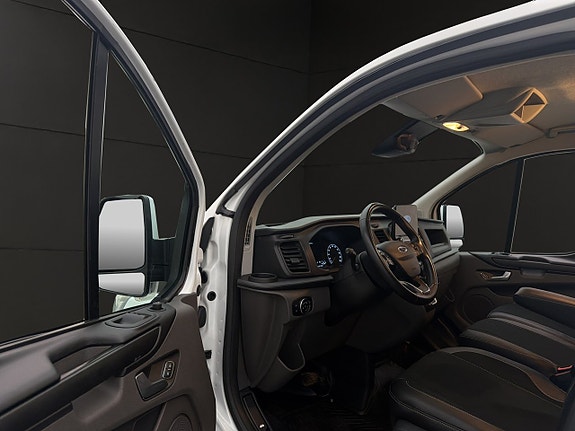 Ford Transit Custom 15 of 30