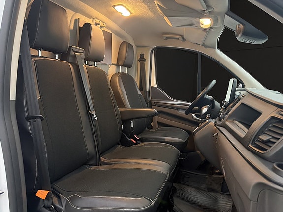 Ford Transit Custom 26 of 30