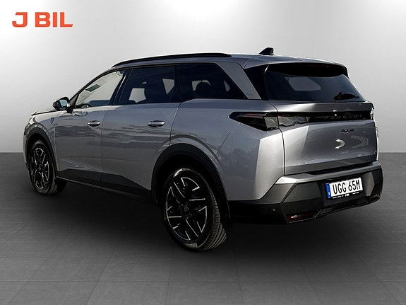 Peugeot 5008 2 of 16