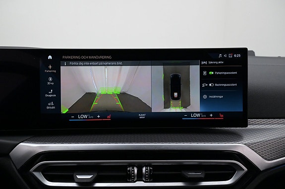BMW i4 11 of 27