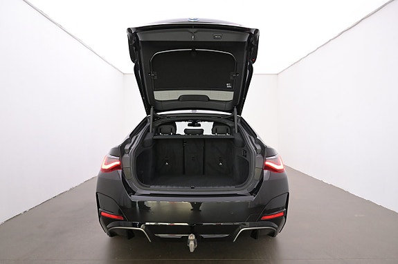 BMW i4 22 of 27