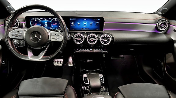 Mercedes-Benz CLA220 11 of 26