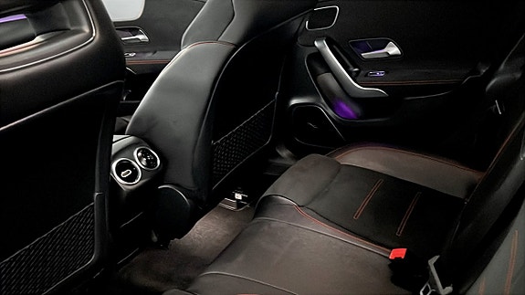 Mercedes-Benz CLA220 12 of 26