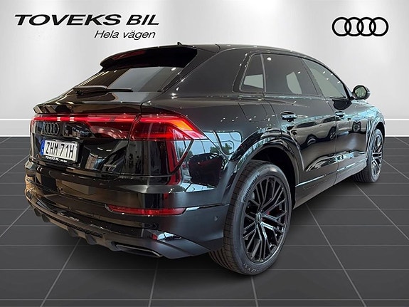 Audi Q8 3 of 14