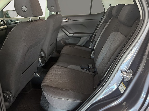 Volkswagen T-Cross 11 of 13