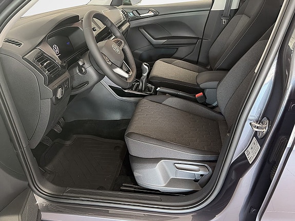 Volkswagen T-Cross 8 of 13